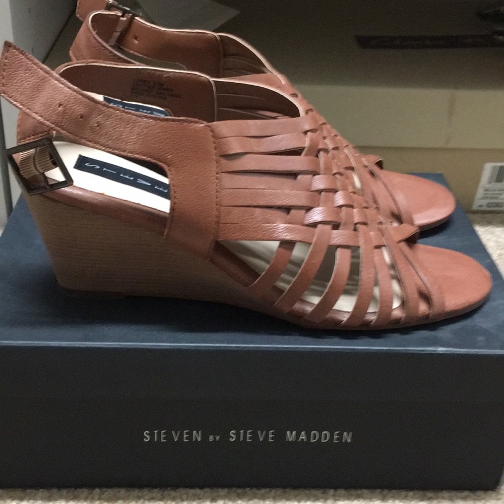 Steven by Steve Madden Livvey Cognac Lea Wedges